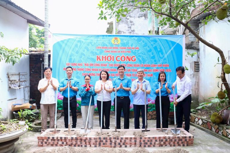 Xã Kiều Phú: Chăm lo thiết thực để người lao động yên tâm gắn bó