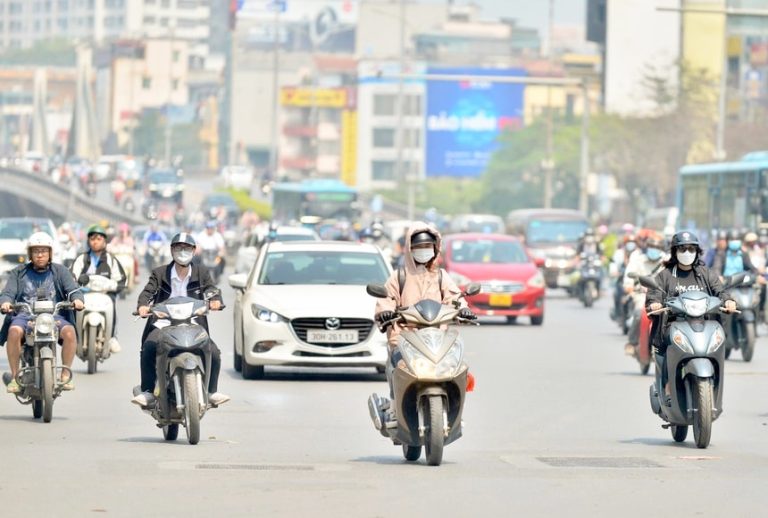 Bắc Bộ nắng nóng gay gắt, chiều tối và đêm nhiều nơi có mưa dông