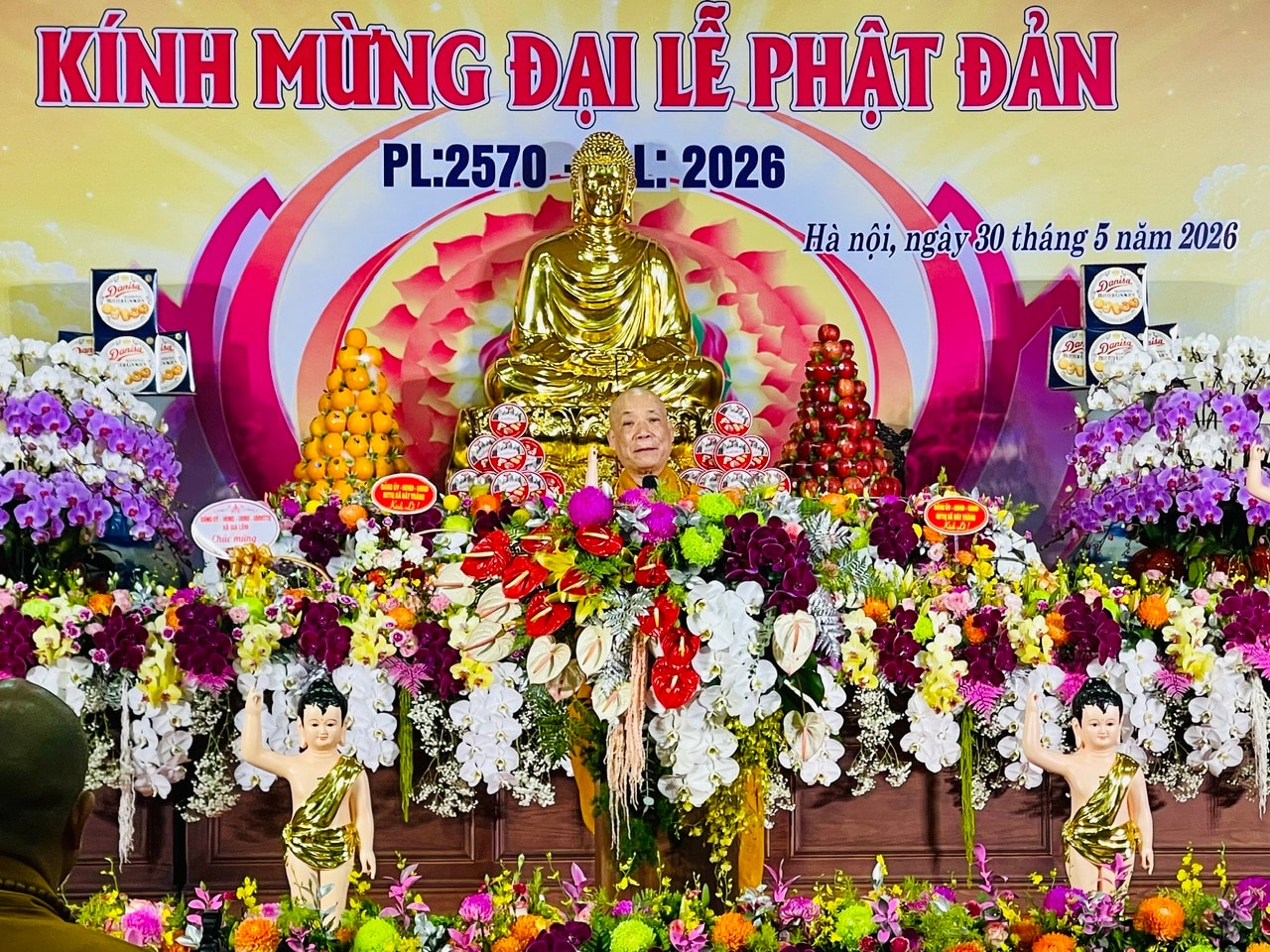Trang nghiêm Đại lễ Phật đản Phật lịch 2570 tại Thủ đô Hà Nội