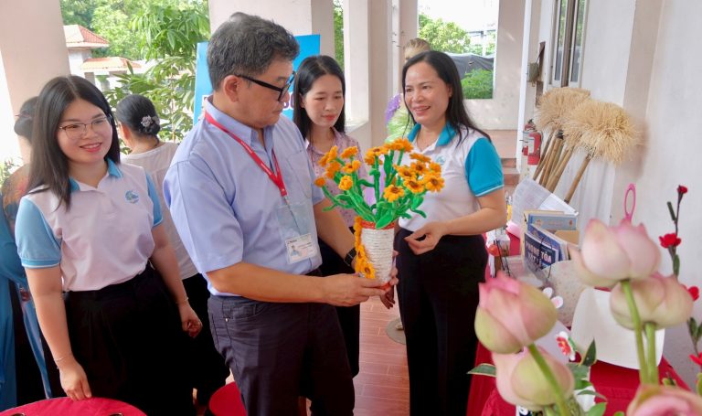 Phụ nữ xã Sóc Sơn chung tay khắc phục “điểm nghẽn” môi trường