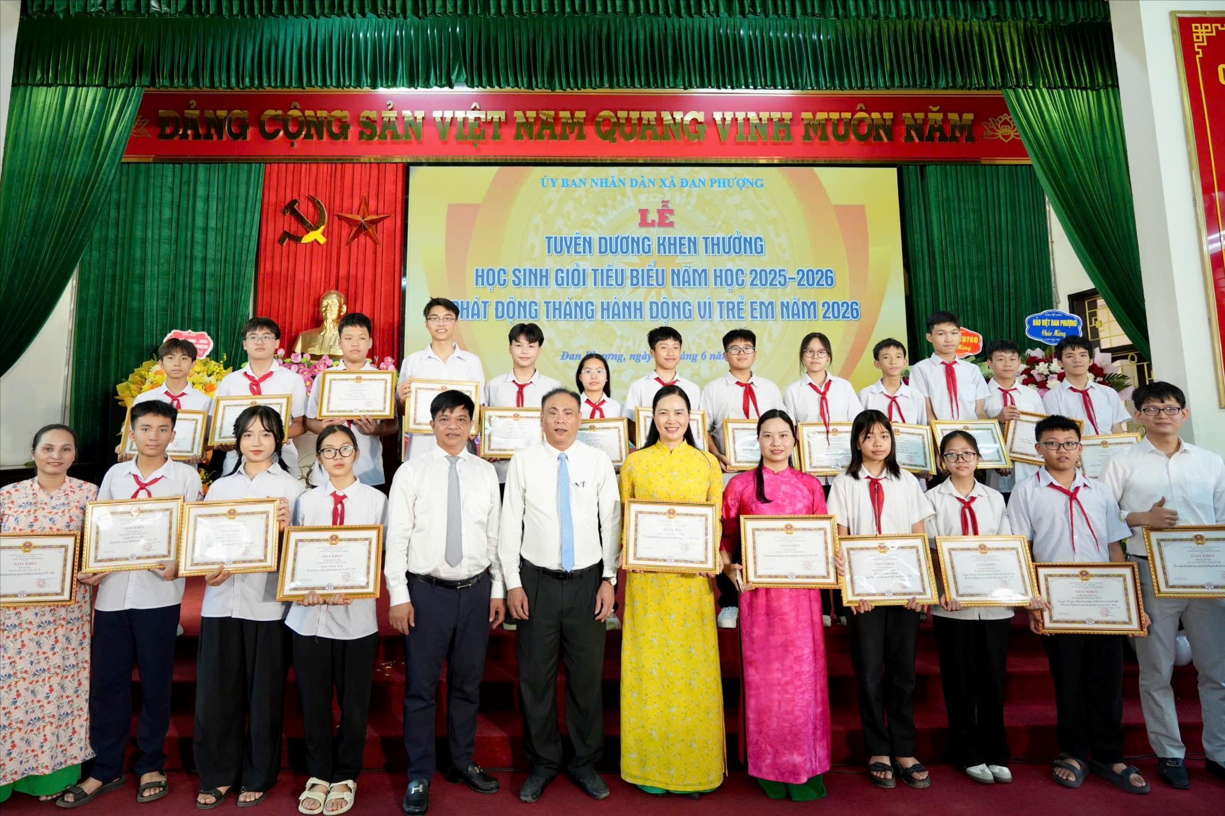 Xã Đan Phượng tuyên dương học sinh giỏi và phát động Tháng hành động vì trẻ em 2026