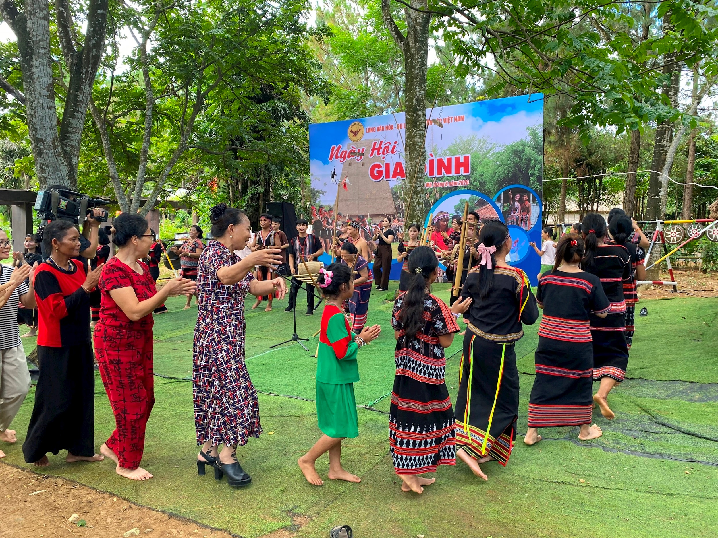 Chương trình dân ca dân vũ “Chúng ta là một gia đình”: Điểm hẹn văn hoá Tây Nguyên