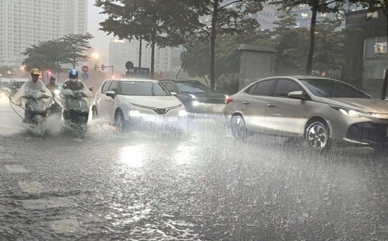 Hà Nội yêu cầu các xã, phường chủ động ứng phó thiên tai cực đoan