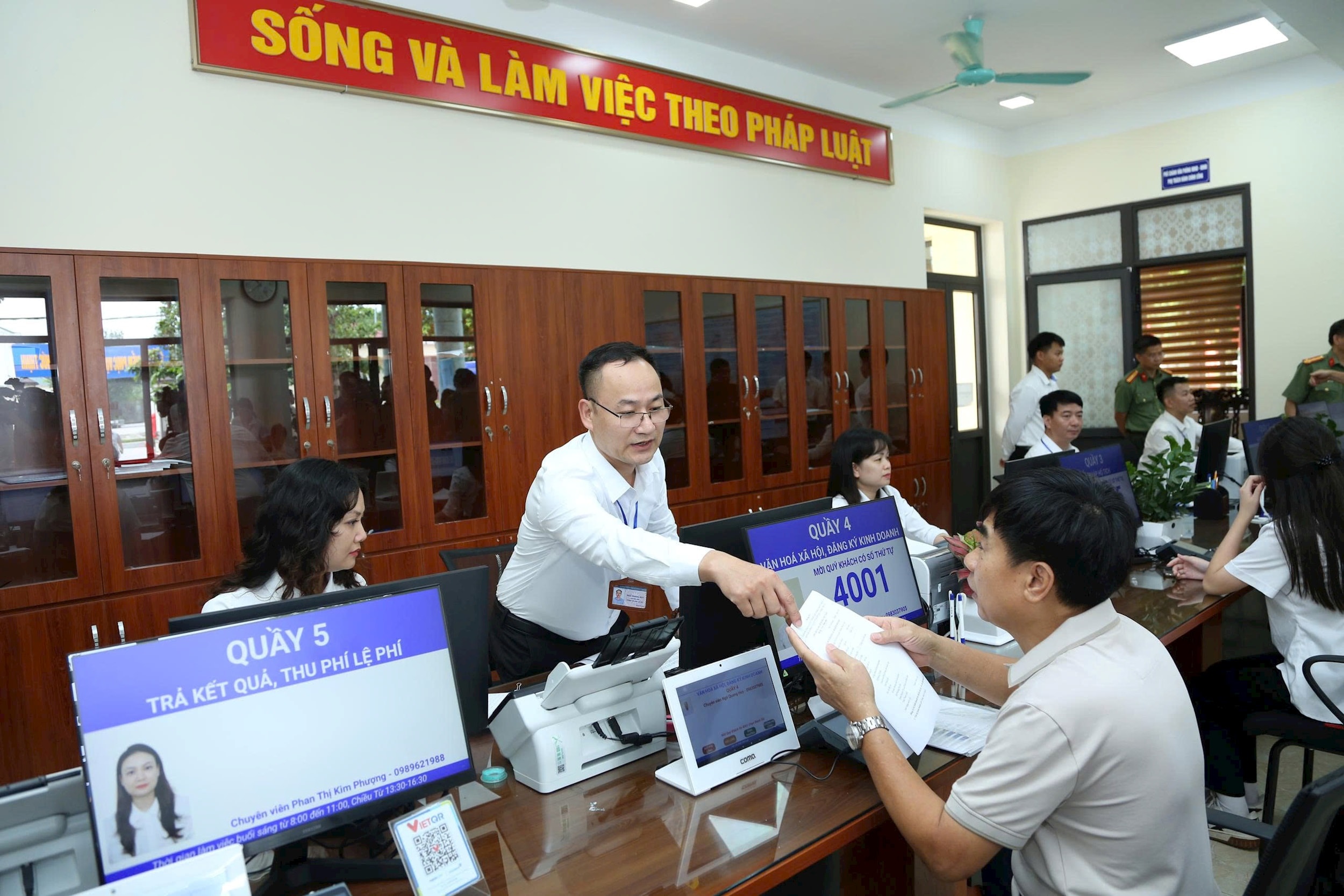 [Podcast] Ủy quyền cho công chức cấp xã - Bước tiến mới trong cải cách hành chính Thủ đô