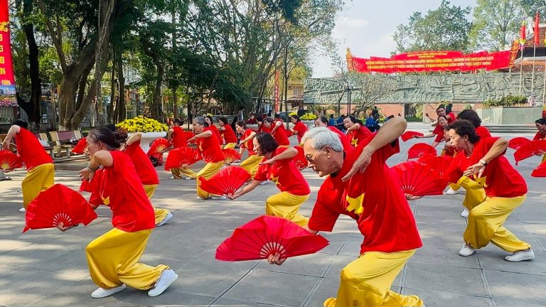 Người cao tuổi Thủ đô - 85 năm nêu gương sáng